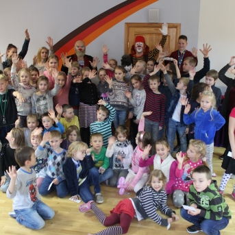 Skolā viesojas cirks un leļļu teātris - 