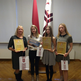 Mazpulcēni gatavojas Ziemassvētkiem - 