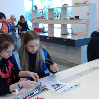 Karjeras izglītības ekskursija 7.,8.klasei uz Daibes poligonu un Mucu muzeju. - 