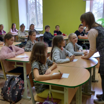 Latvijas skolas soma. Glītrakstīšanas nodarbības ar Līgu Reiteri. - 