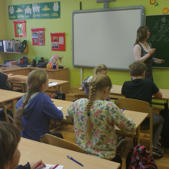 Latvijas skolas soma. Glītrakstīšanas nodarbības ar Līgu Reiteri. - 