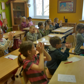 Latvijas skolas soma. Glītrakstīšanas nodarbības ar Līgu Reiteri. - 