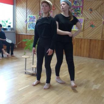 Māmiņ, atnāc uz skanīgu pļavu! - 