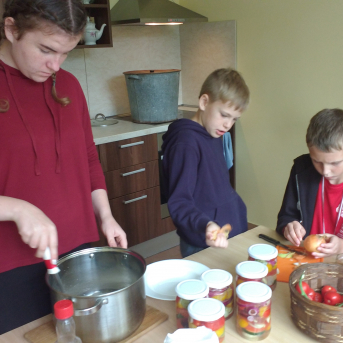 Rudens veltes liekam burkās - 