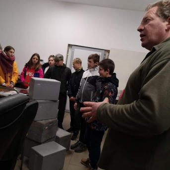 KARJERAS IZGLĪTĪBAS brauciens uz Vidzemes tehnoloģiju un Dizaina tehnikumu un SIA Tītarkalns - 