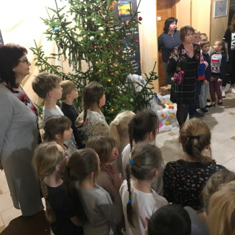 Trešā svece Adventes vainagā Sējas skolā - 