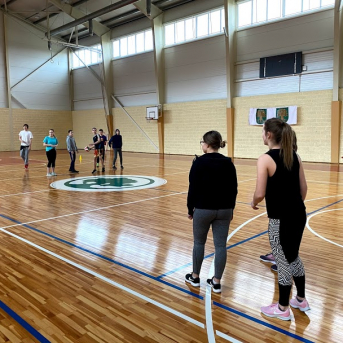 Tautas bumbas turnīrs ar Lēdurgas skolu - 