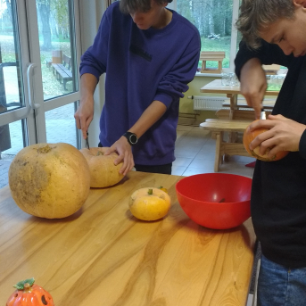 Ķirbju un ābolu pēcpusdiena - 