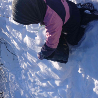 Sniega aktivitātes - Mācoties attālināti pie viedierīcēm, jo īpaši svarīgi ir iziet svaigā gaisā un izkustēties, tāpēc šeit neliels ieskats Sējas skolas skolēnu ziemas mācību-atpūtas aktivitātēs.