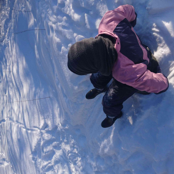 Sniega aktivitātes - Mācoties attālināti pie viedierīcēm, jo īpaši svarīgi ir iziet svaigā gaisā un izkustēties, tāpēc šeit neliels ieskats Sējas skolas skolēnu ziemas mācību-atpūtas aktivitātēs.
