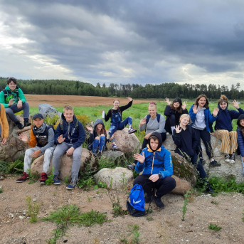 Pārgājienu diena Sējas skolā - 3.septembrī Sējas skolas skolēni devās izzinošos pārgājienos. Katra klase izvēlējās savu maršrutu un virzienu, kurā doties. Jautri, aktīvi un interesanti pavadīta diena bija izdevusies katrai klasei!