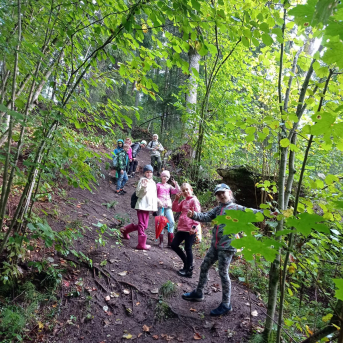 Pārgājienu diena Sējas skolā - 3.septembrī Sējas skolas skolēni devās izzinošos pārgājienos. Katra klase izvēlējās savu maršrutu un virzienu, kurā doties. Jautri, aktīvi un interesanti pavadīta diena bija izdevusies katrai klasei!
