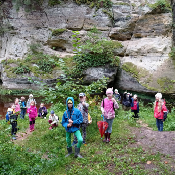 Pārgājienu diena Sējas skolā - 3.septembrī Sējas skolas skolēni devās izzinošos pārgājienos. Katra klase izvēlējās savu maršrutu un virzienu, kurā doties. Jautri, aktīvi un interesanti pavadīta diena bija izdevusies katrai klasei!