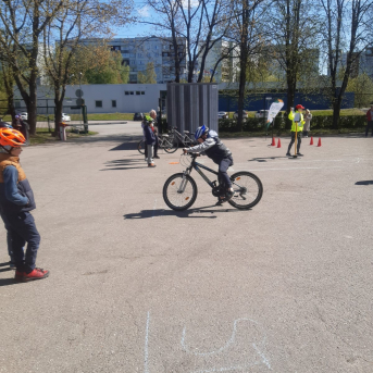 Velo pulciņa dalībnieku starts 