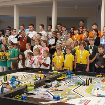 Robotikas pulciņa dalībnieki startē čempionātā - 