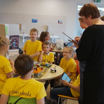 Robotikas pulciņa dalībnieki startē čempionātā - 