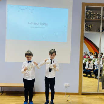 Valsts svētki Sējas skolā - 