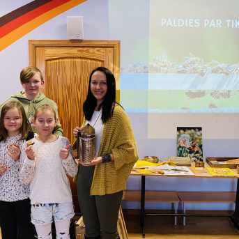 Šodien Eiropas medus brokastis Sējas skolā - 