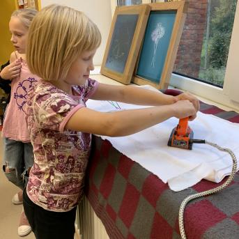 Kreklu apgleznošanas nodarbība - 