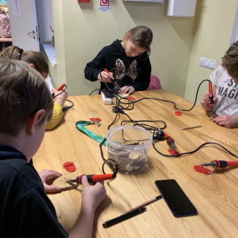 Projekts Ejam, iepazīstam, darām! Ziemassvētku dāvanu darbnīca - 