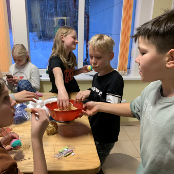 Projekts Ejam, iepazīstam, darām! Ziemassvētku dāvanu darbnīca - 