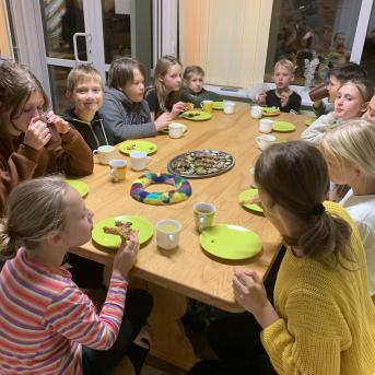 Projekts Ejam, iepazīstam, darām! Ziemassvētku dāvanu darbnīca - 