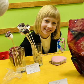 Ziemassvētku tirdziņš - 