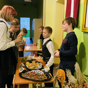 Ziemassvētku tirdziņš - 