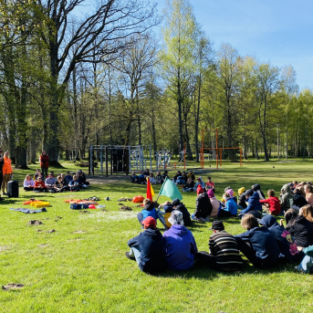 Lekcija par drošību uz un pie ūdens - 