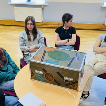 Skolas somas projekta nodarbība “Ziedoņa klase” - 