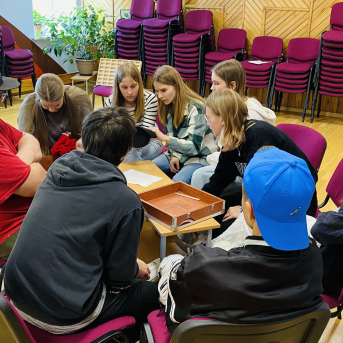 Skolas somas projekta nodarbība “Ziedoņa klase” - 