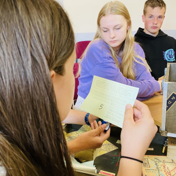 Skolas somas projekta nodarbība “Ziedoņa klase” - 