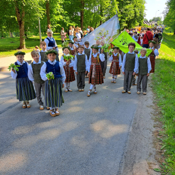 “ Latvju bērni danci veda”  Preiļos - 