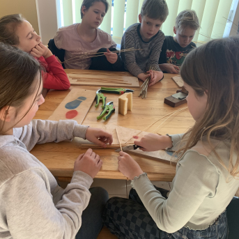 Klūdziņu pīšanas nodarbība - 