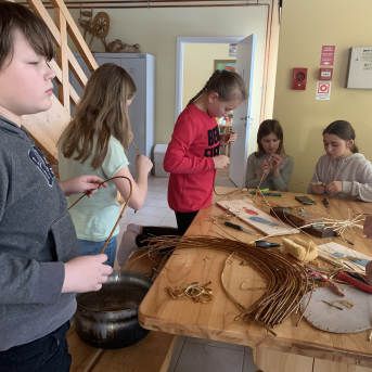 Klūdziņu pīšanas nodarbība - 