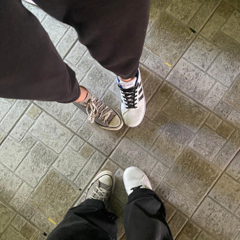 Dažādo kurpju diena - 