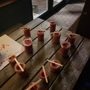 Pankūkas un sveces - 