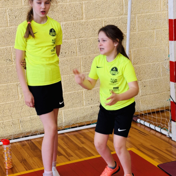 Sporto visa klase 2.klašu sacensības stafetēs - 