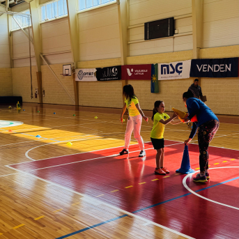 Sporto visa klase 2.klašu sacensības stafetēs - 