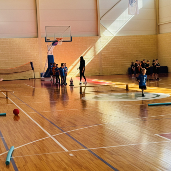 Sporto visa klase 2.klašu sacensības stafetēs - 