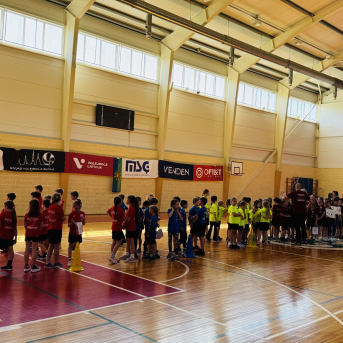 Sporto visa klase 2.klašu sacensības stafetēs - 