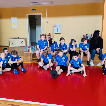 Sporto visa klase 2.klašu sacensības stafetēs - 