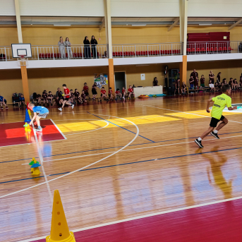 Sporto visa klase 2.klašu sacensības stafetēs - 