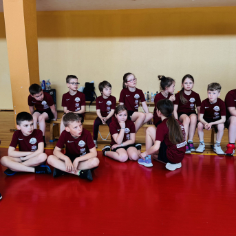 Sporto visa klase 2.klašu sacensības stafetēs - 