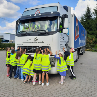 Sējas skolas 1. un 2. klase viesojas Daibē - 