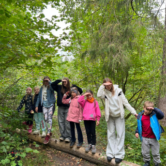Tiešsaistes pārgājiens gar Loju - 