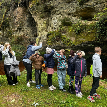Tiešsaistes pārgājiens gar Loju - 
