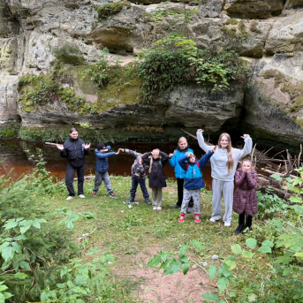 Tiešsaistes pārgājiens gar Loju - 