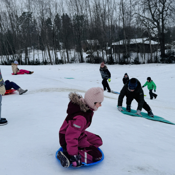 Sniega diena - Olimpisko spēļu atklāšanas diena - 