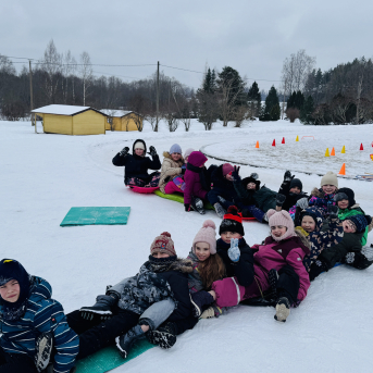 Sniega diena - Olimpisko spēļu atklāšanas diena - 
